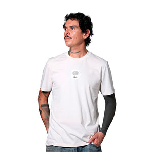 No tengo estrella, solo cicatriz - Camiseta Mano Santo